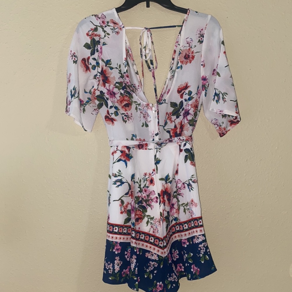 Floral Romper - Picture 4 of 6